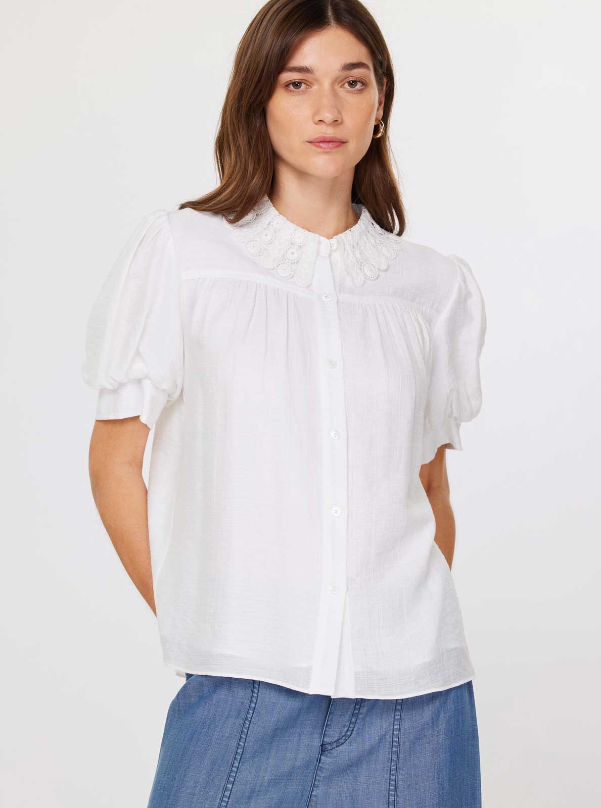 WHITE LACE SHIRTS TOP