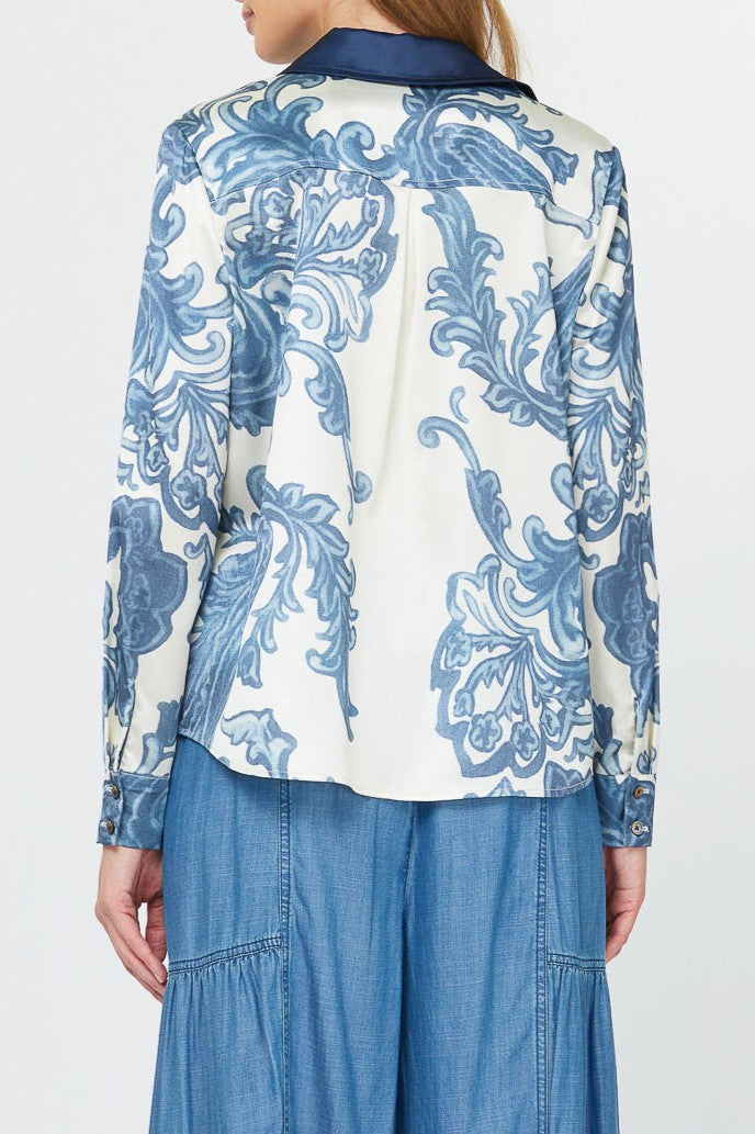 NAVY PRINT BUTTON TOP