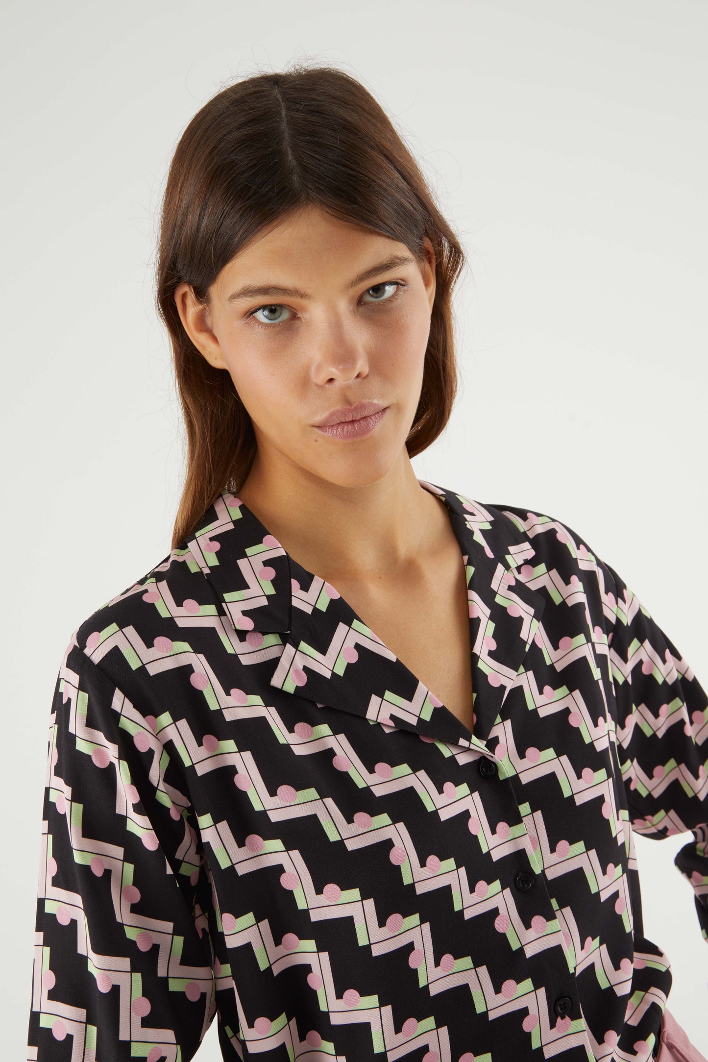 BLACK PINK DIAGONAL TOP