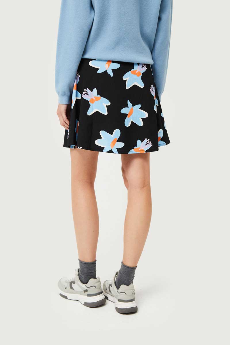 LIGHT BLUE MINI SKIRT FLOWERS
