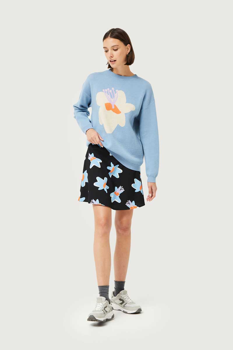 LIGHT BLUE MINI SKIRT FLOWERS