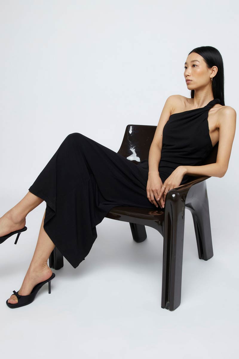 BLACK ONE SHOULDER MAXI DRESS