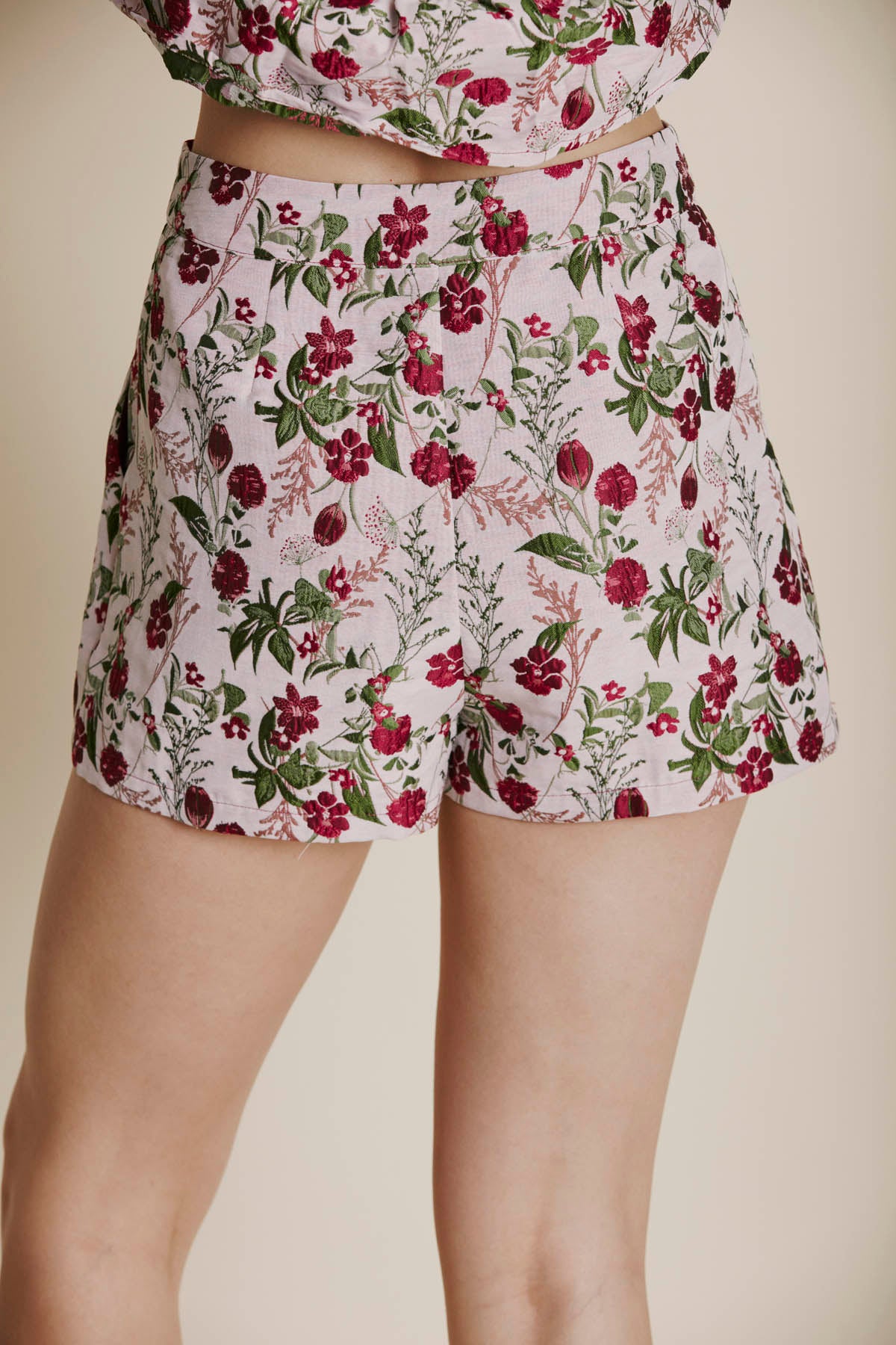 MULTI CHERRY JACQUARD SHORT