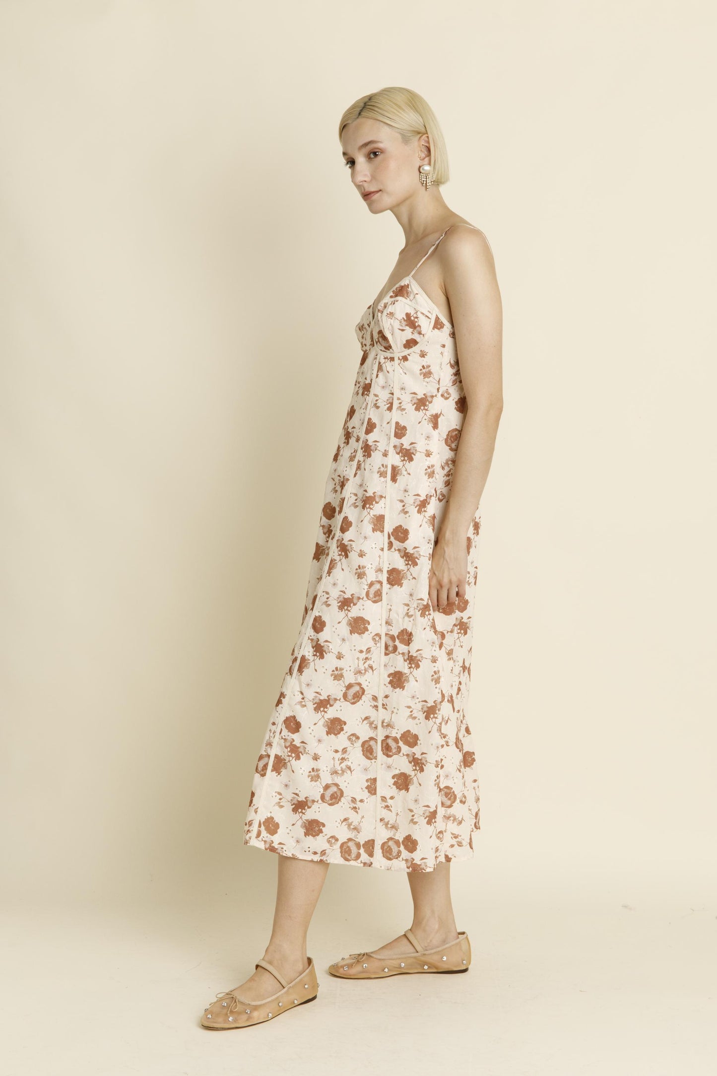 IVORY EMRBOIDERED TRIM MIDI DRESS