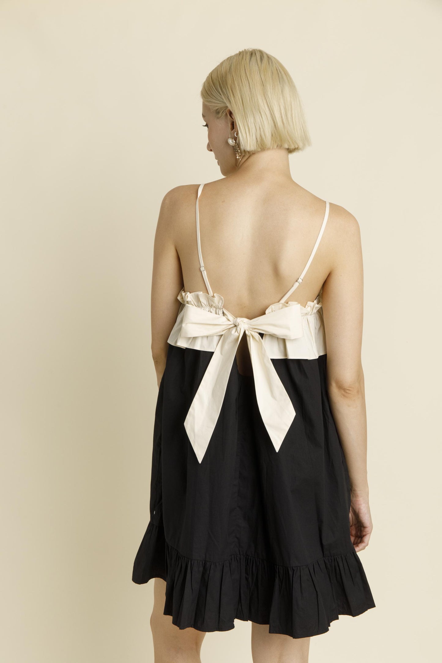 BLACK  RUFFLE BABY DOLL MINI DRESS