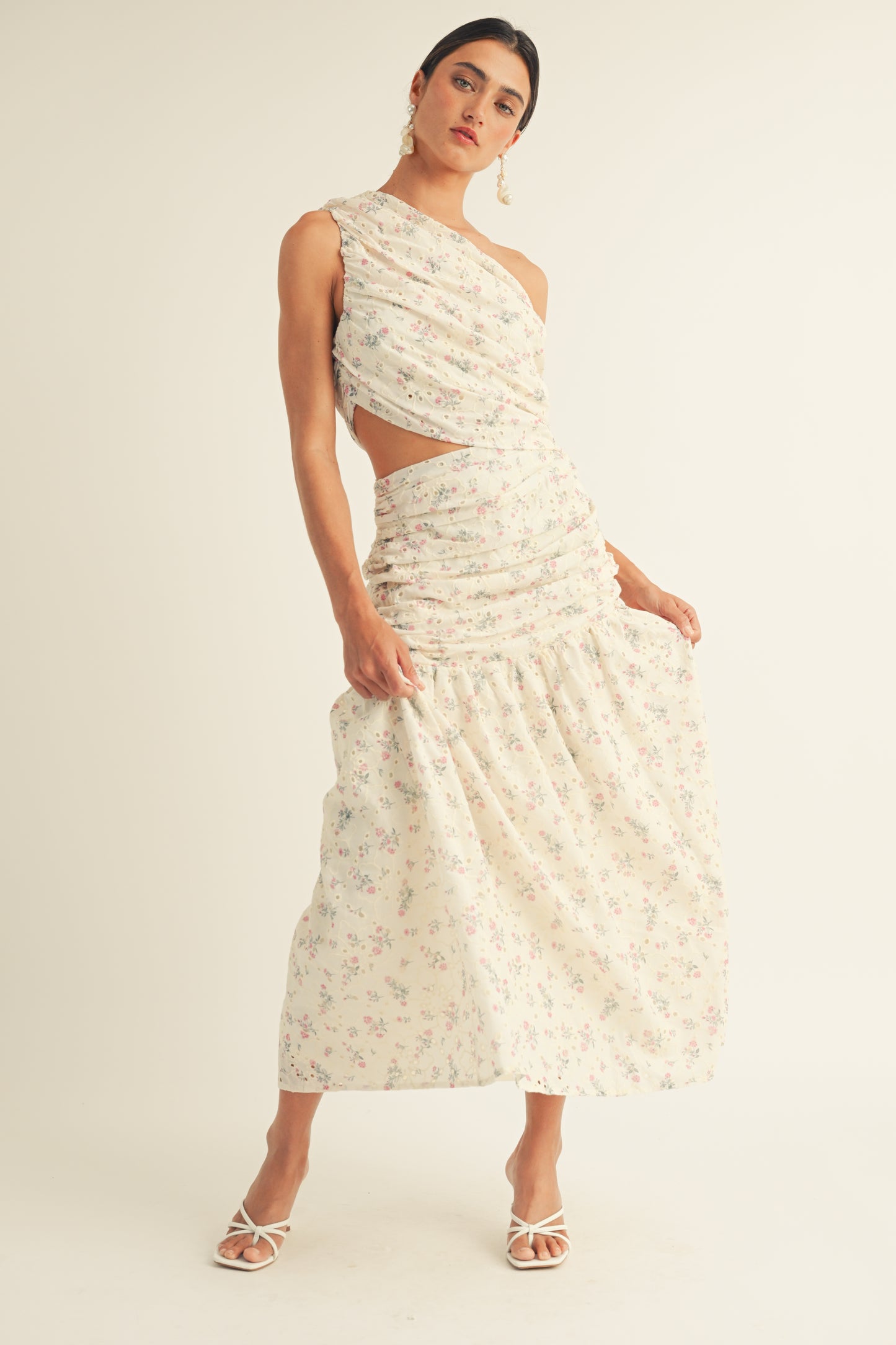 IVORY FLORAL MAXI DRESS