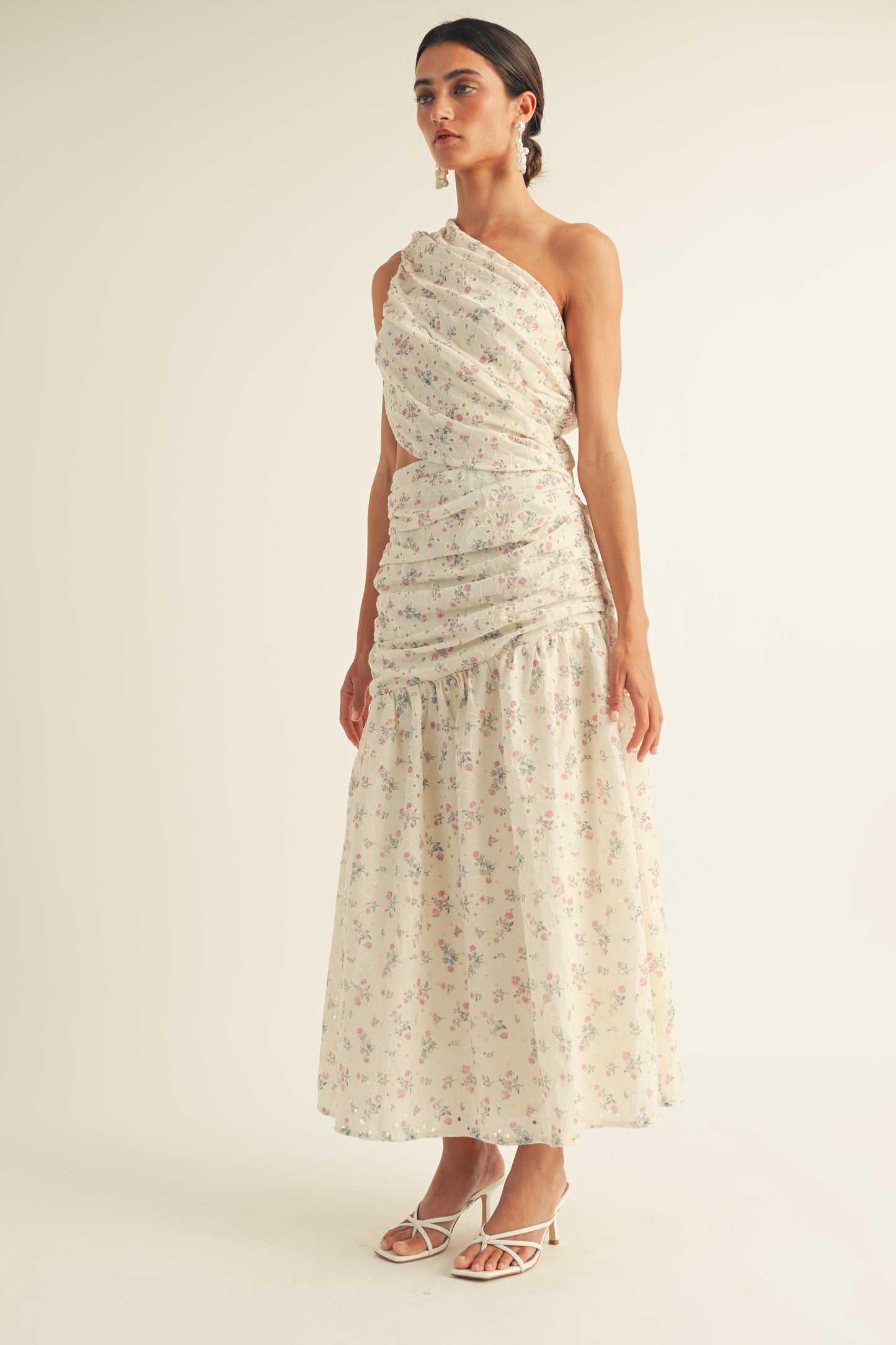 IVORY FLORAL MAXI DRESS