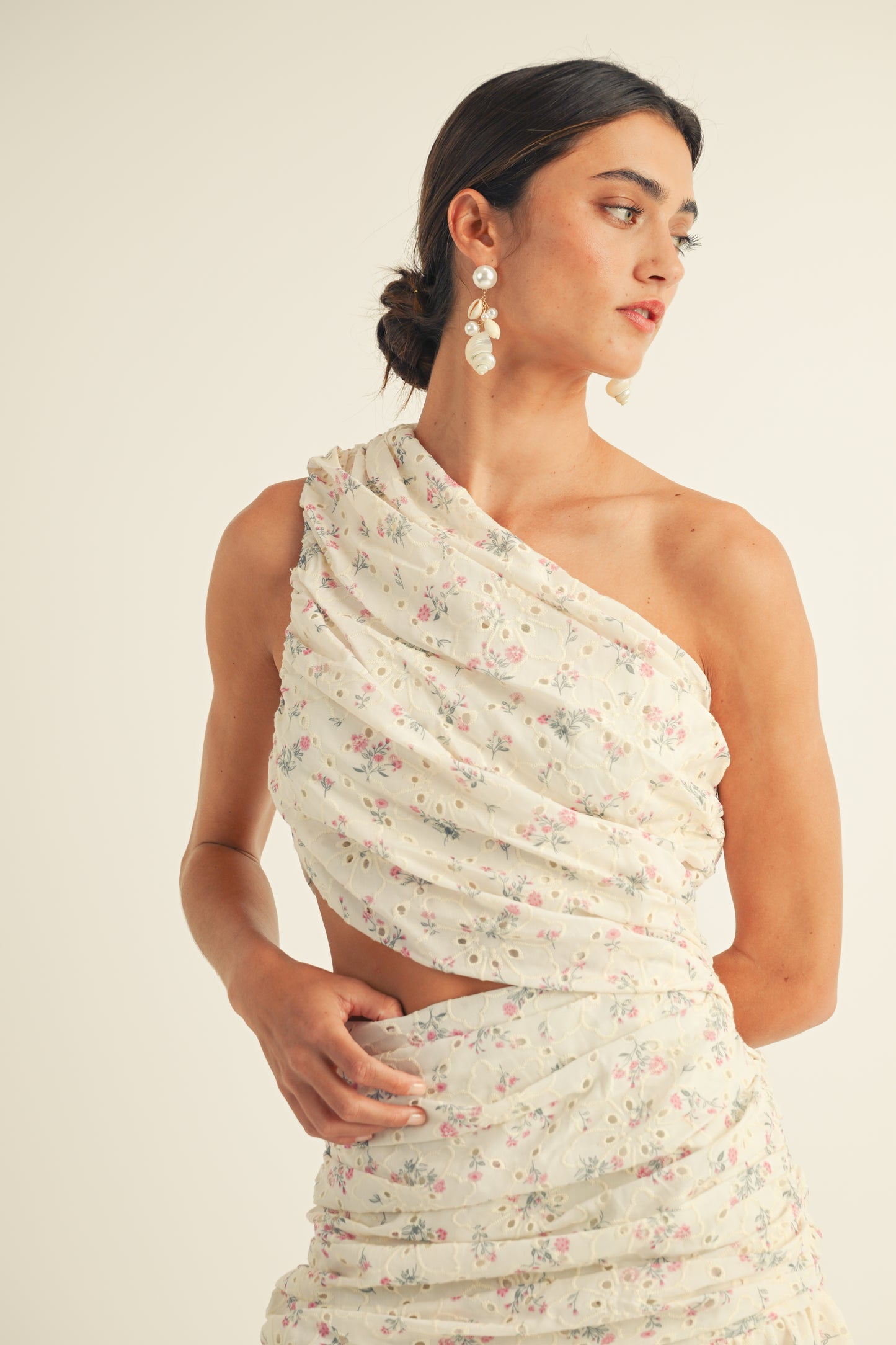 IVORY FLORAL MAXI DRESS