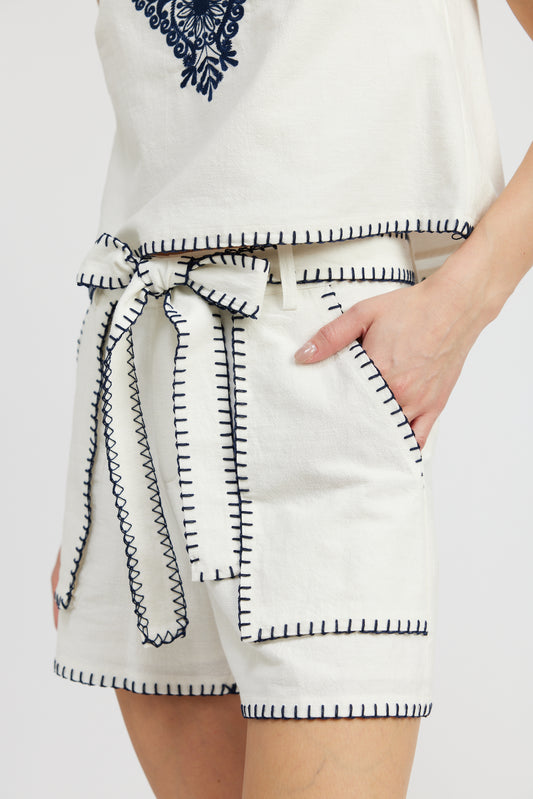 WHITE LINEN BOW SHORTS