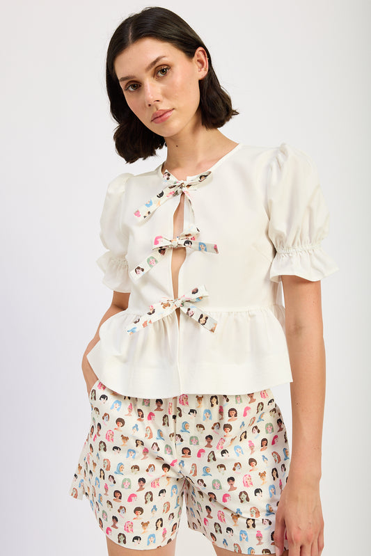 WHITE CONTRAST TIE FRONT TOP