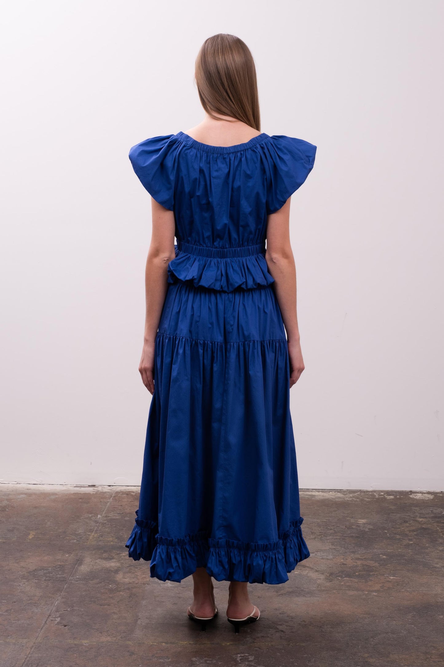 BLUE SHIRRED MIDI SKIRT