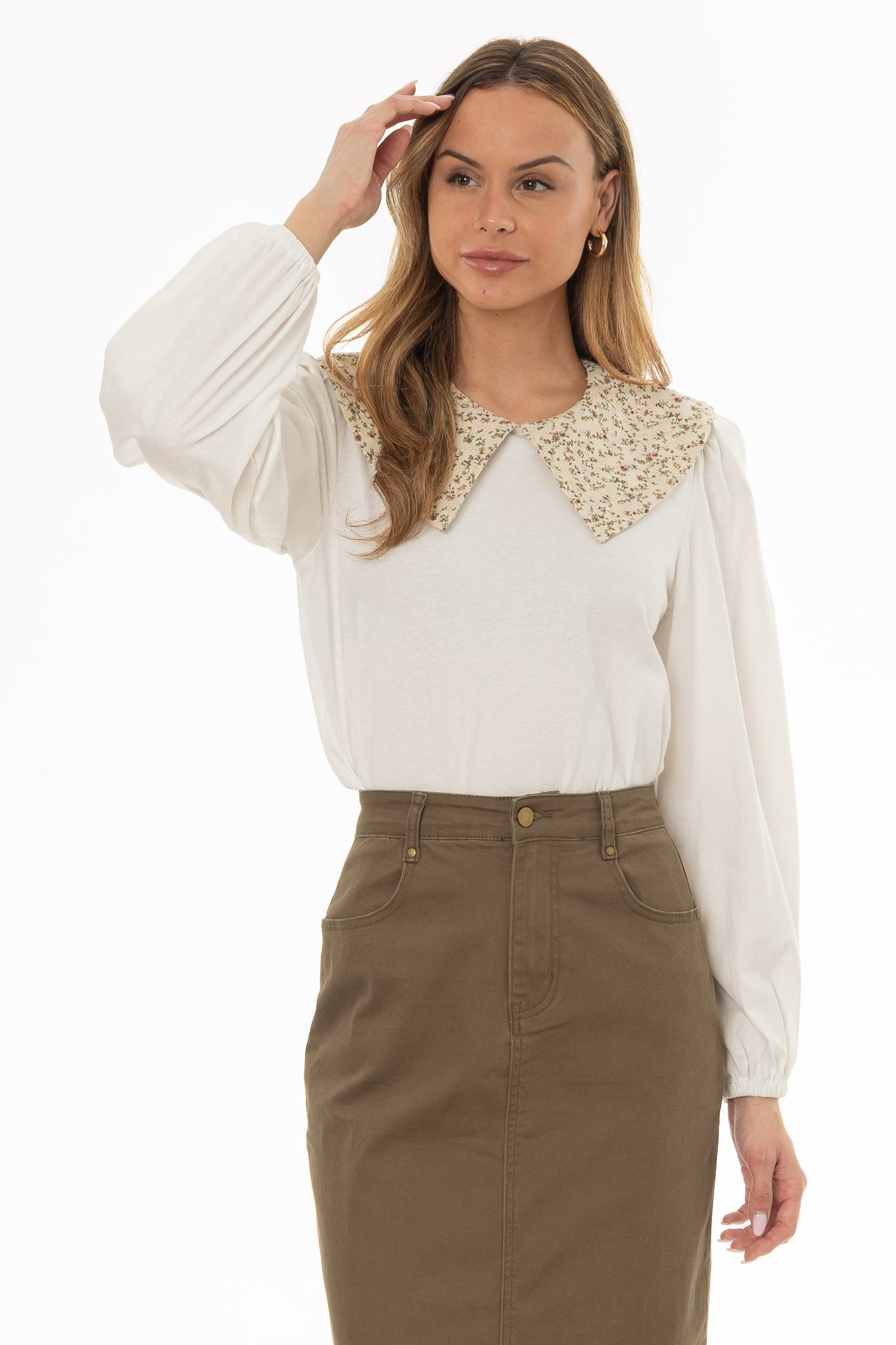 WHITE FLORAL PRINT COLLAR TOP