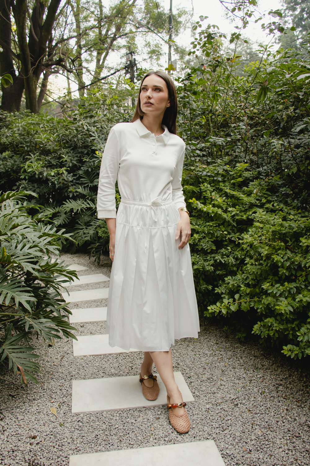 CRISP LINE DRESS KNEE