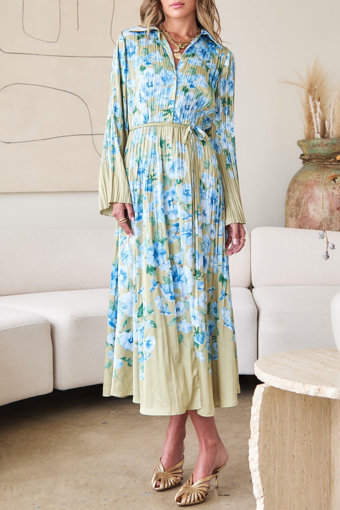 LIGHT BLUE FLORAL MIDI DRESS