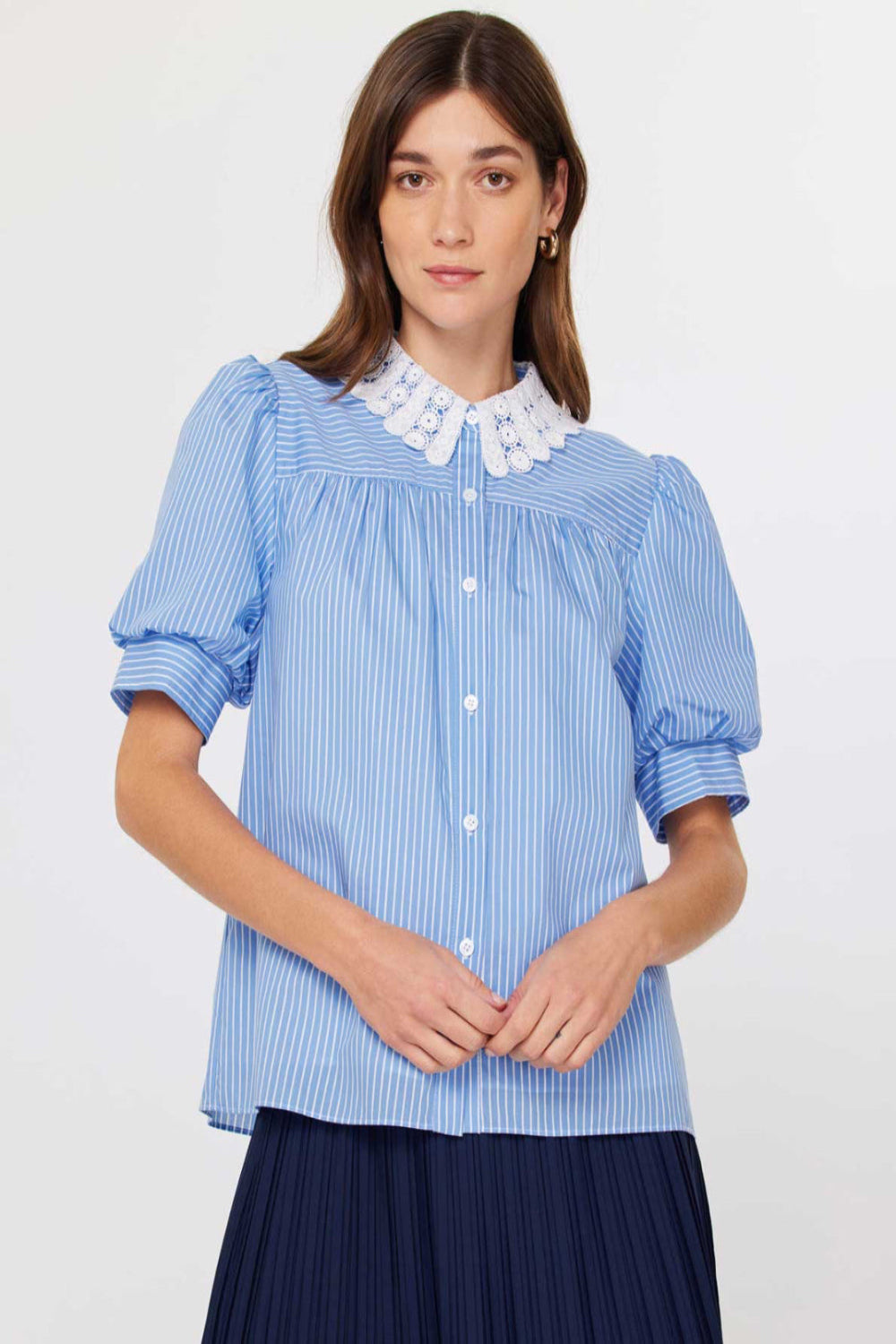 BLUE LACE COLLAR TOP