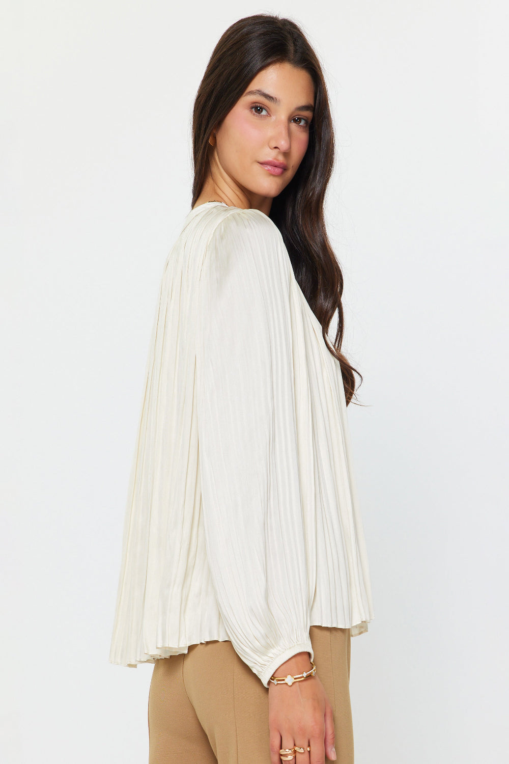 ECRU PLEATED TOP