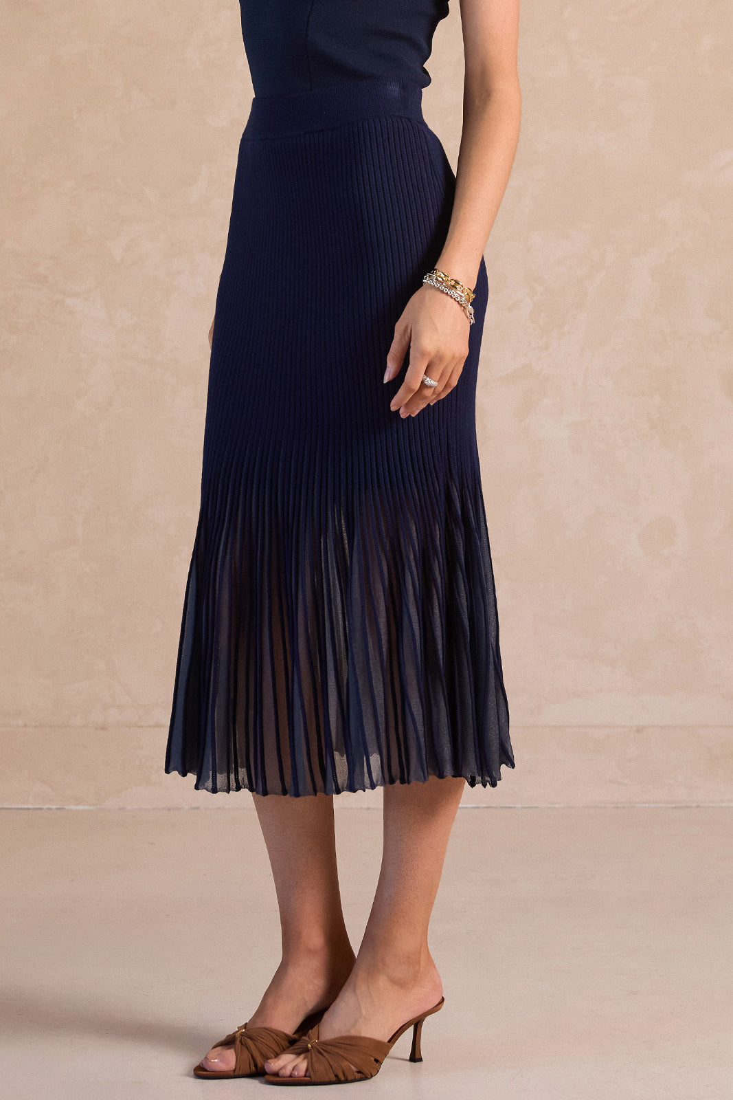NAVY FLARED MIDI SKIRT
