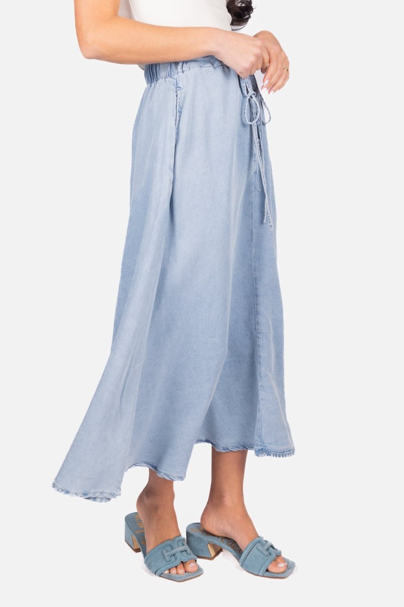 CHAMBRAY ARIYA SKIRT