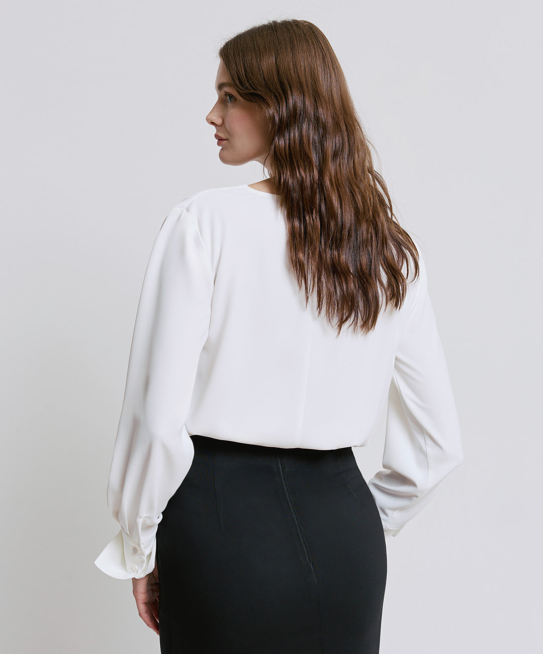 WHITE WRAP  WIDE CUFFS TOP