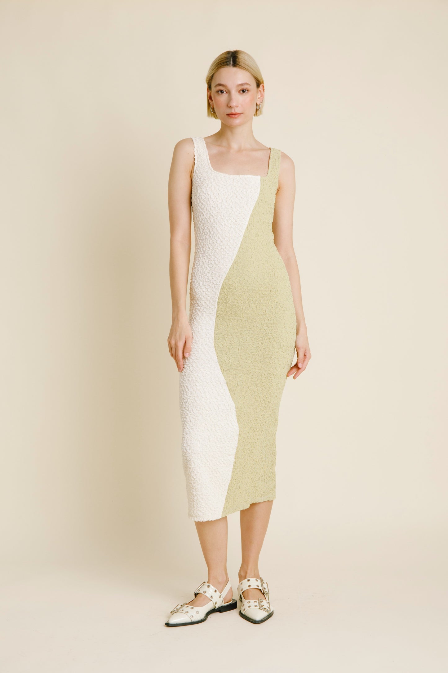 CREAM GREEN TWO-TONE SMOCKED MIDI DRESS