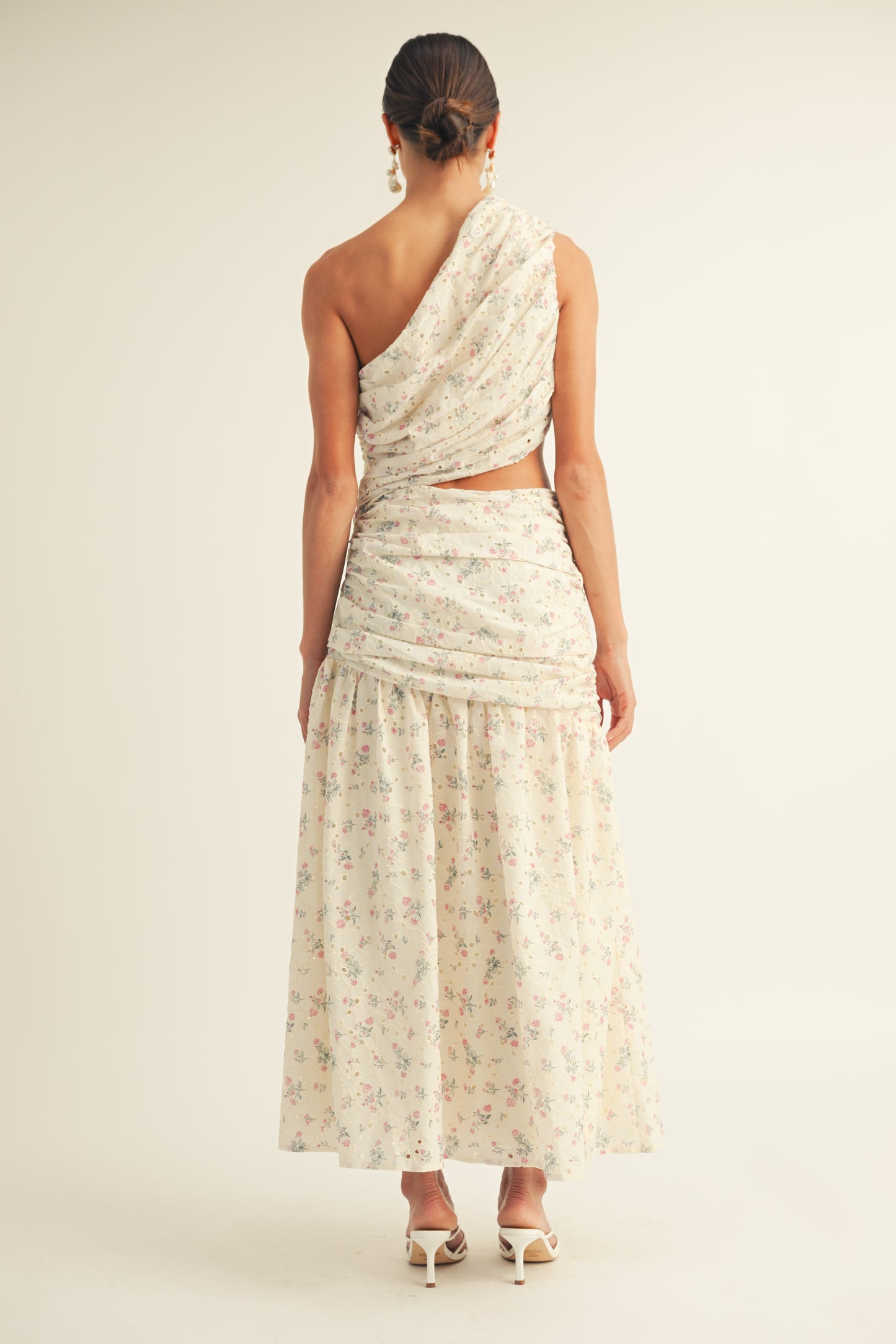 IVORY FLORAL MAXI DRESS