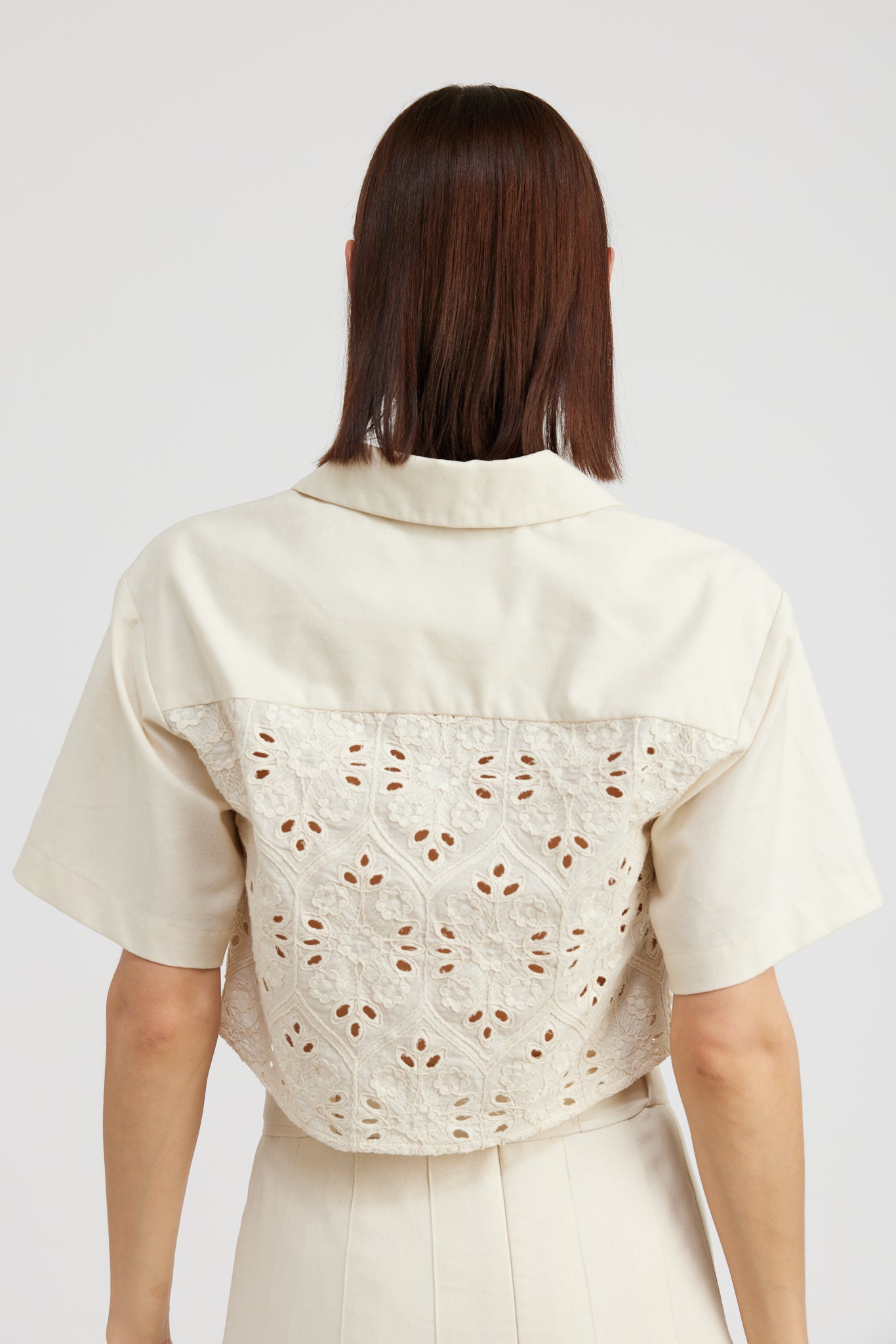 CREAM EMBROIDERY DETAIL CAMP SHIRT